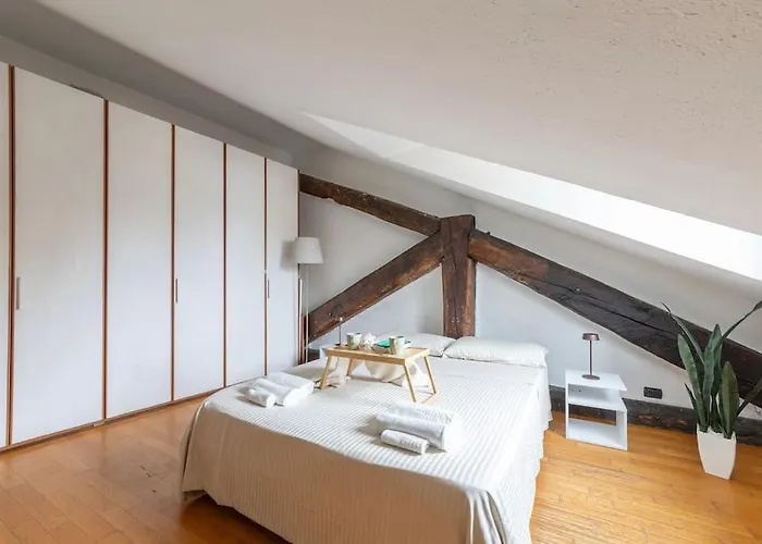 Golden View Apartment *